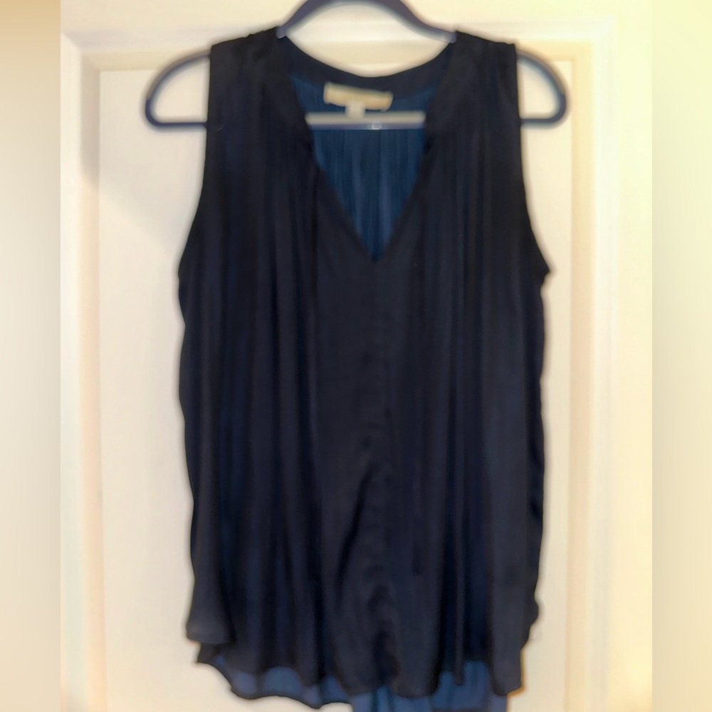Loft navy tank
